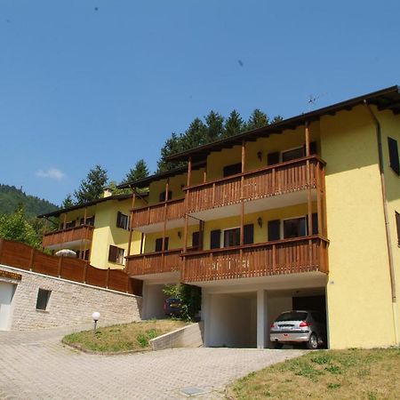 Residence Ai Tovi Bezzecca Exterior foto