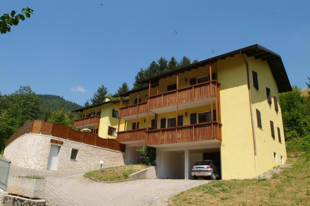 Residence Ai Tovi Bezzecca Exterior foto